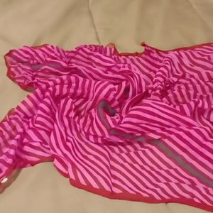 Elaine Gold square scarf